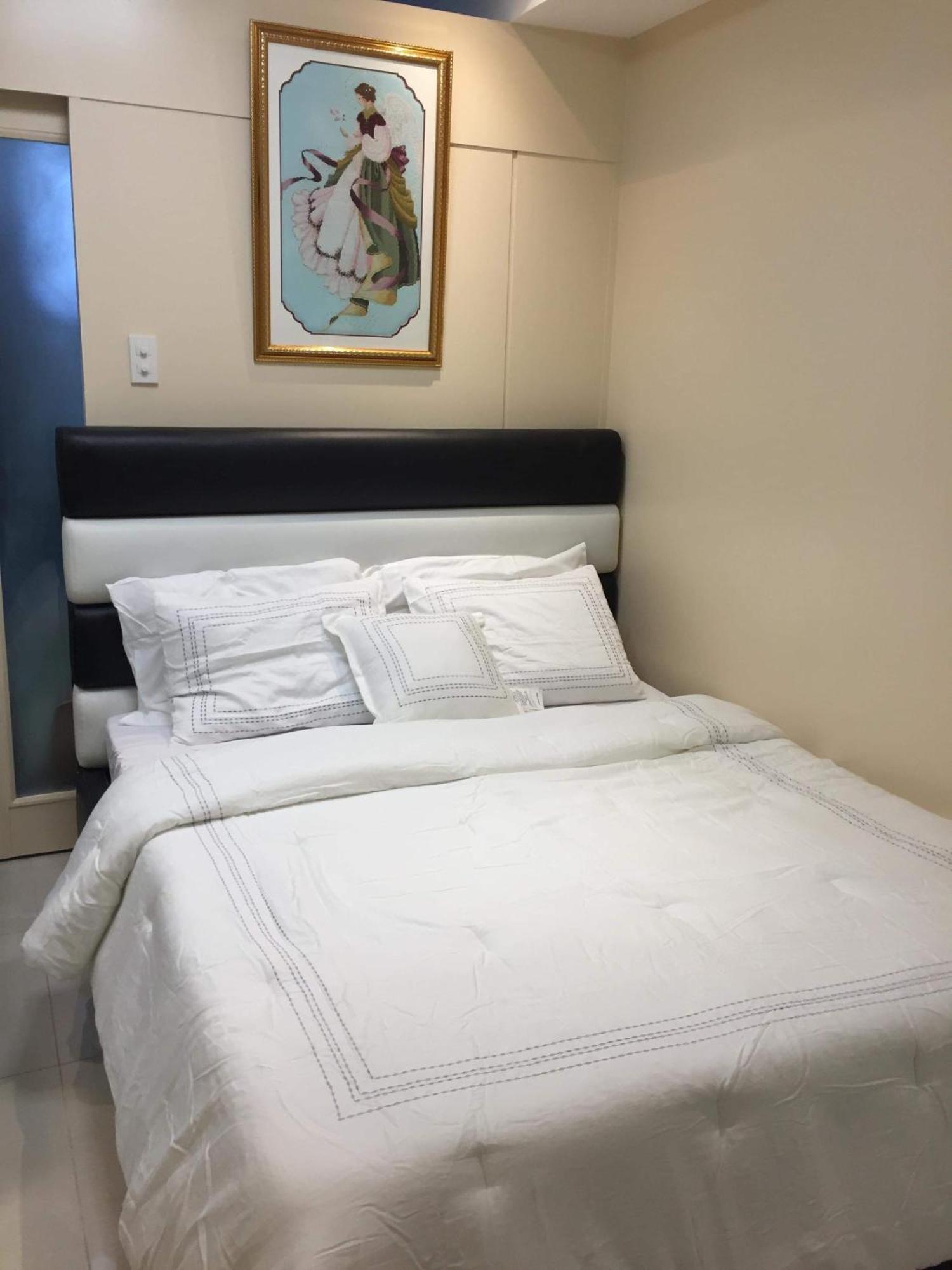 Deluxe Residence Manila Phòng bức ảnh